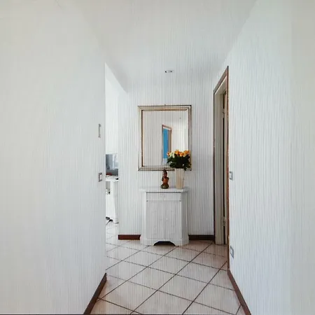 Apartment Il Sole, Grande In Collina Brunate